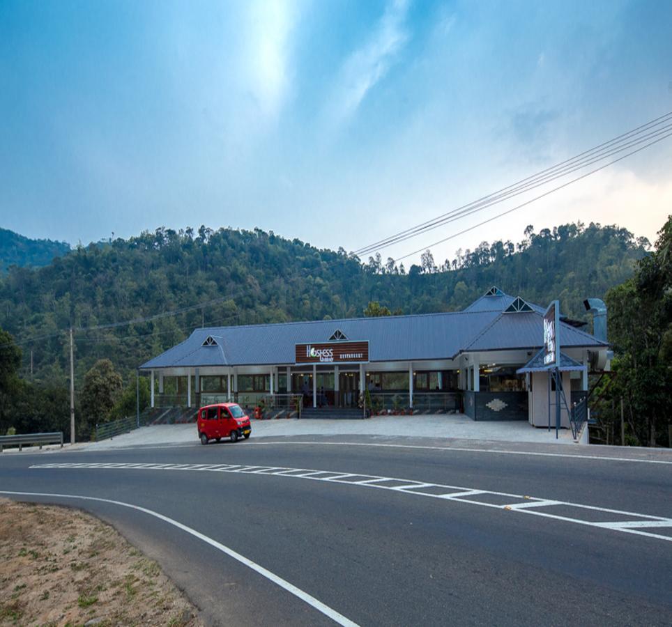 Hostess Thekkady Hotel Exterior photo